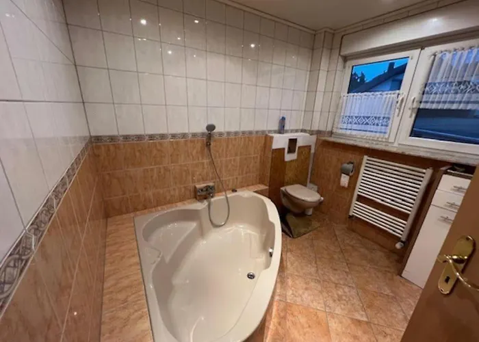 Ideal Fuer Monteure Nyaraló