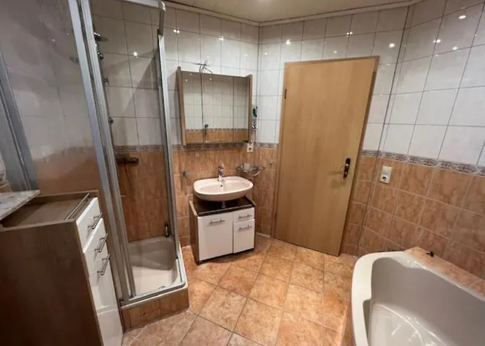 Ideal Fuer Monteure Nyaraló *